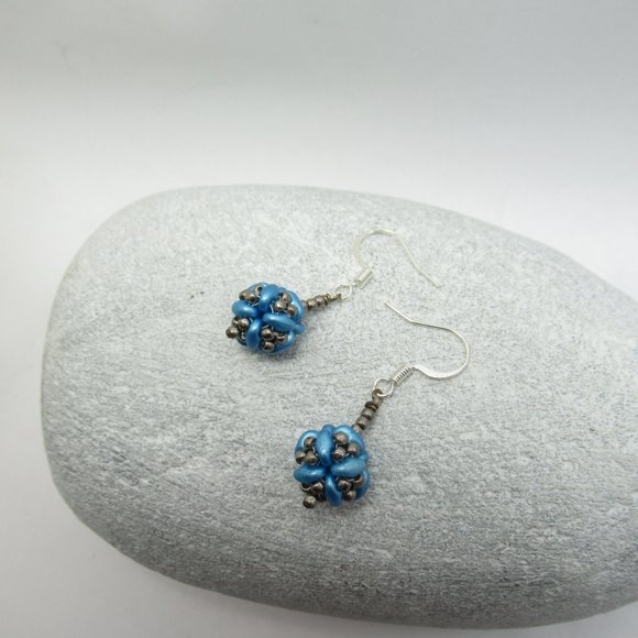 Beaded bead earrings - Picture 5 of 9